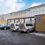 Bright 1br With Private Parking In Toeoeloe *