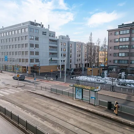 Bright 1br With Private Parking In Toeoeloe Helsinki